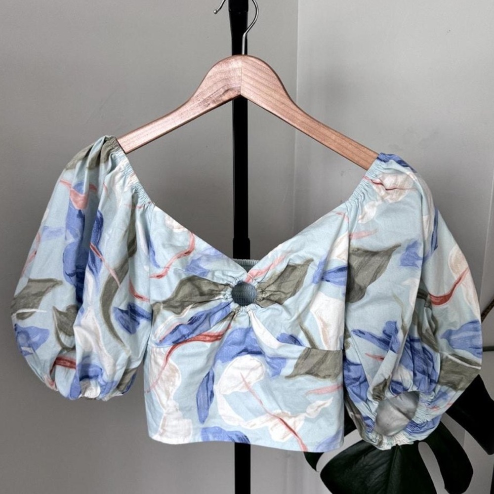Abercrombie & Fitch Blue Patterned Pastel Cropped Balloon Sleeve Top